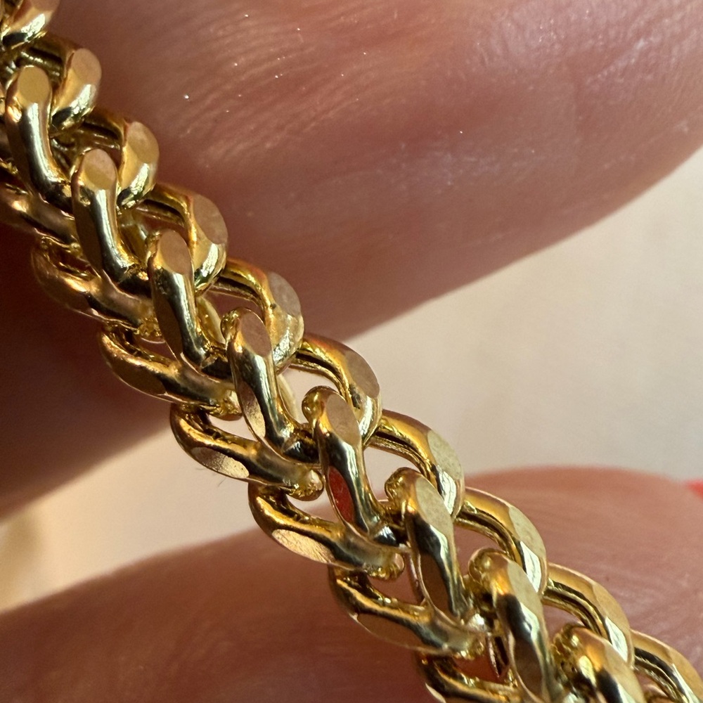 14 karat gold Cuban boxed chain - Picture 8 of 8